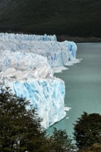 Perito Moreno Glacier, glacier tongue, glacier break, Los Glaciares National Park, Santa Cruz,