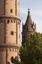 Worms, St Peter's Cathedral, south-west and south-east towers, detail