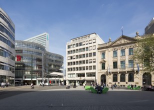 University building on Schadowplatz, former Niederrheinische Bank building, on the left the