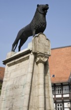 Brunswick, Burgplatz, Brunswick Lion, bronze copy