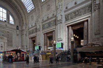 Reception building, built with interruptions by Ulisse Stacchini in 1913-31, inner vestibule with