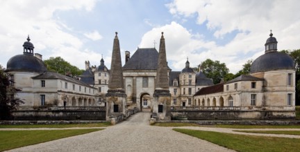 Tanlay, castle, built 1558-69 and 1643-48 View from the east