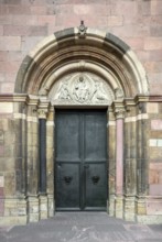 Mainz, St Martin's Cathedral, north side, market portal