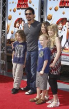 Benjamin Bratt at the Los Angeles premiere of 'Cloudy With A Chance Of Meatballs' held at the Mann