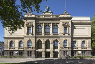 Krefeld, Kaiser Wilhelm Museum, built between 1894 and 1897 according to plans by Hugo Koch,