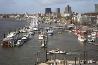 Hamburg, Elbphilharmonie, foyer called Plaza, view of the harbour from the west window of the