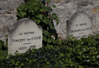 Gravestones of the painter Vincent van Gogh and his brother Theodor, arranged in this way since