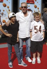 James Caan at the Los Angeles premiere of 'Cloudy With A Chance Of Meatballs' held at the Mann