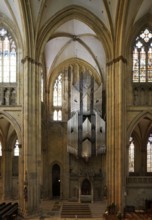 Modern organ in the north transept, St., Sankt, Saint