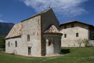 Italy S-Tyrol. Laag near Magreid and Neumarkt. Romanesque church of St. Florian, St., Sankt, Saint