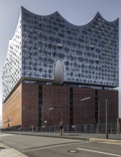 Hamburg, Elbphilharmonie, partial view from the north-east over the Mahatma Gandhi Bridge, designed