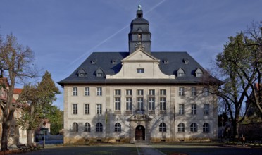 Built in 1905-06 by Alfred Messel in northern European neo-baroque style