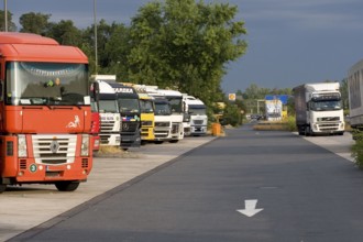 Lorry at the Weiskirchen motorway service area on the A3, lorry service area