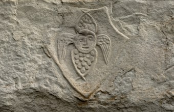 Gropina, Pieve San Pietro di Gropina, relief above the west portal: Seraphim