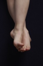 Children's feet, feet of a child, ankle, toe, big toe, toe, in dex toe, middle toe, calf, calf,