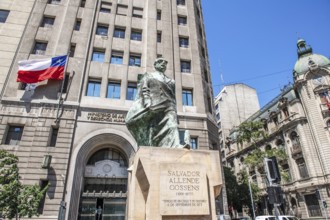 Monument to Salvador Allende Gossens in front of the Ministry of Justice, Santiago de Chile, Chile,