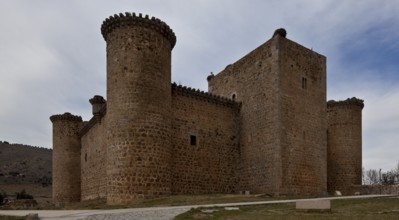 Castillo de Valdecorneja exterior view from the south