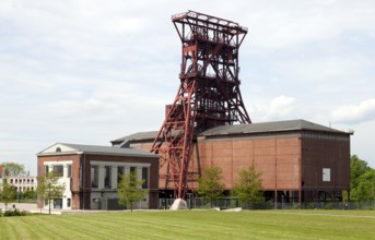 Former Consolidation 3/4/9 colliery with old and new winding tower and Consol Theatre