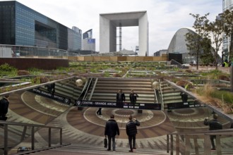 Park above a mirrored subway