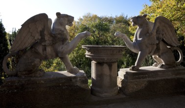 Main construction period 1907-1915 by Bernhard Sehring, viewing pulpit with sculptures of winged