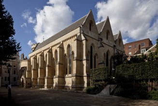 Nave of the former Templar church, around 1240, renovated by Christopher Wren in 1682, St., Sankt,