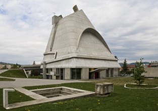 Le Corbusier, 1970 to 2006 with interruptions, stadium side with floor design, St., Sankt, Saint