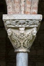 Moissac, Saint-Pierre Abbey, cloister, capital with mythical creatures and griffins