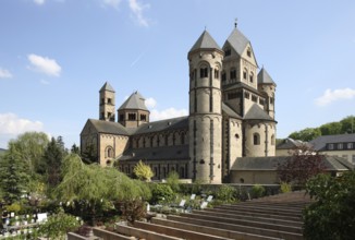 Exterior view from Northwest, St., Saint, Saint