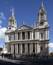 St Paul's Cathedral, built 1675-1711 by Christopher Wren, west façade with two-storey portico,