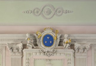 Brauweiler near Pulheim, abbey, prelature building, imperial hall, coat of arms above the fireplace