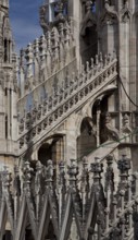 Roof zone in the area of the transept with wimpergen buttresses and 19th century branch, St.,