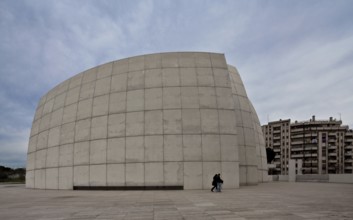 Richard Meier 1998-2002, lateral shield wall, St., Sankt, Saint