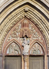 West portal, tympanum with angels and Madonna, St., Sankt, Saint