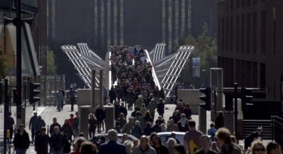 London, Millennium Bridge, completed in 2000