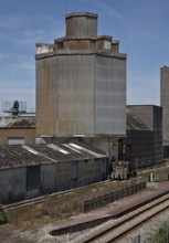 Allonnes south-east of Chartres. Silo with hexagonal floor plan built in the second half of the