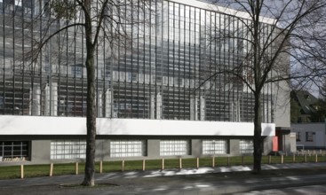 Dessau Bauhaus 1925-26 by Walter Gropius Partial views of workshop wing on the right and vocational