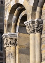 Maastricht, Basilica of Our Lady, Basiliek van Onze-Lieve-Vrouw-Tenhemelopneming, capitals on the