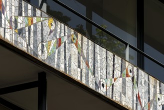 Krefeld, Ostwall 70-75, commercial building with reliefs on the balcony parapets by Curth Georg