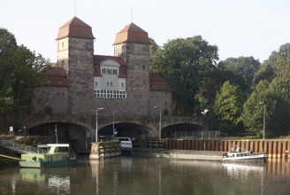 Minden, waterway junction between the Mittelland Canal and the Weser