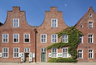 Built 1734-1742 for Dutch craftsmen, facades