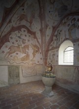 Pürgen, parish church of St. Georg, choral tower chapel with Romanesque frescoes with dragon