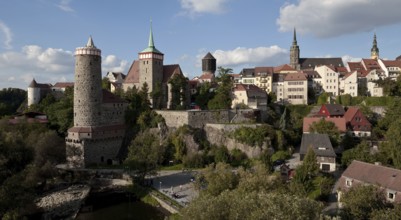 From the left: Burgwasserturm, Alte Wasserkunst, Michaeliskirche, cathedral and town hall tower, St