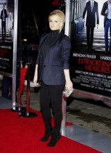 Jessica Simpson at the Los Angeles premiere of 'Extraordinary Measures' held at the Grauman's