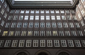 Hamburg Kontorhaus CHILEHAUS, built 1922-24 by Fritz Höger, inner courtyard above Fischertwiete