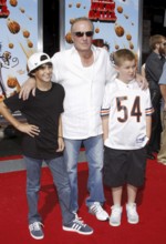 James Caan at the Los Angeles premiere of 'Cloudy With A Chance Of Meatballs' held at the Mann