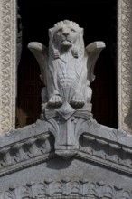 Lion on the west façade, St., Saint, Saint