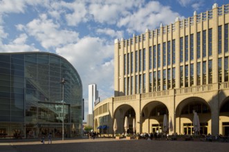 Right Galerie Roter Turm by Hans Kollhoff, in the background the Interhotel Kongress hotel tower,