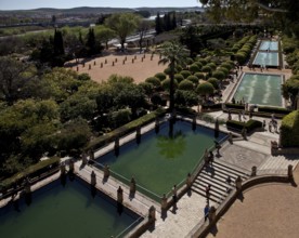 Córdoba, Alcázar de los Reyes Christianos. Fortress of the Christian Kings. Park with water basin