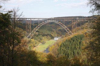 Germany's highest railway bridge 1893-1897, 107 metres high, 465 metres long