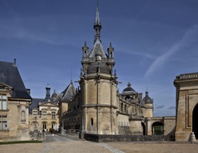 Chantilly, Chateau-de-Chantilly, castle park, view from south-east, large castle, mausoleum and